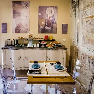 ** Bed & Breakfast San Pier Novello In Oltrarno Italy