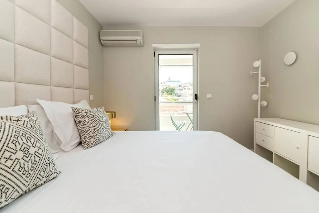 Av. Da Liberdade Comfortable Apt With Balcony Lisbon Apartment